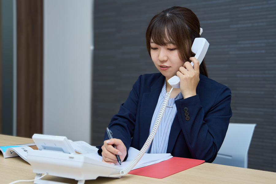 商品と相手を知り、伝え方を組み立てる。